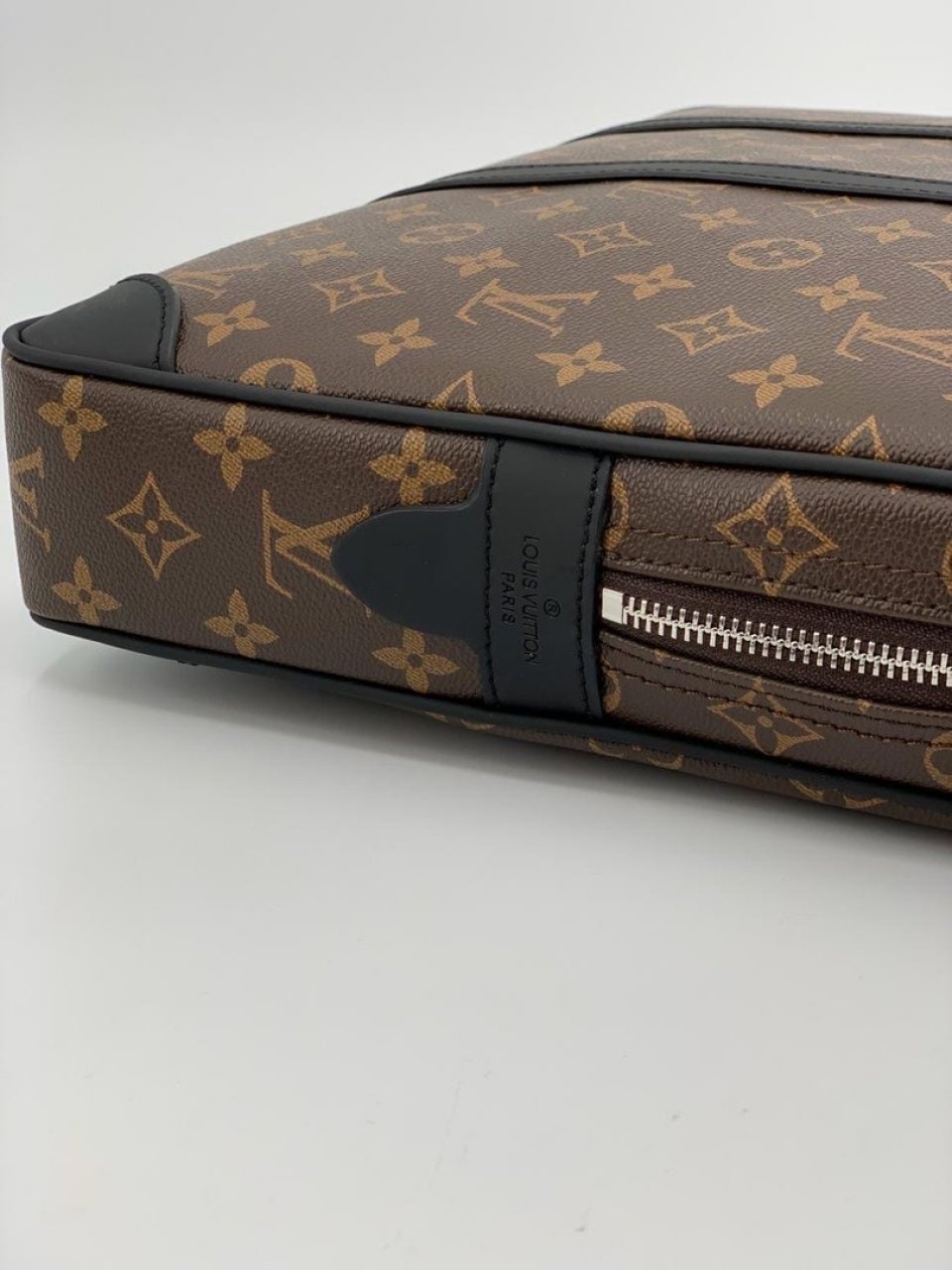 Портфель Louis Vuitton